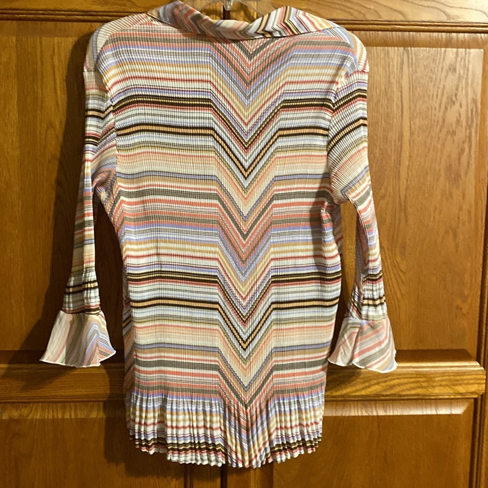 Essentials by Milano Ribbed Blouse. - Picture 5 of 6